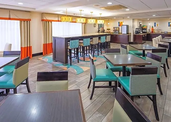 Hotel Western Chicagoland - Countryside