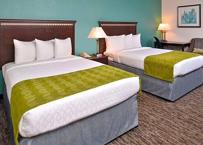 Western Chicagoland - Hotel 4*